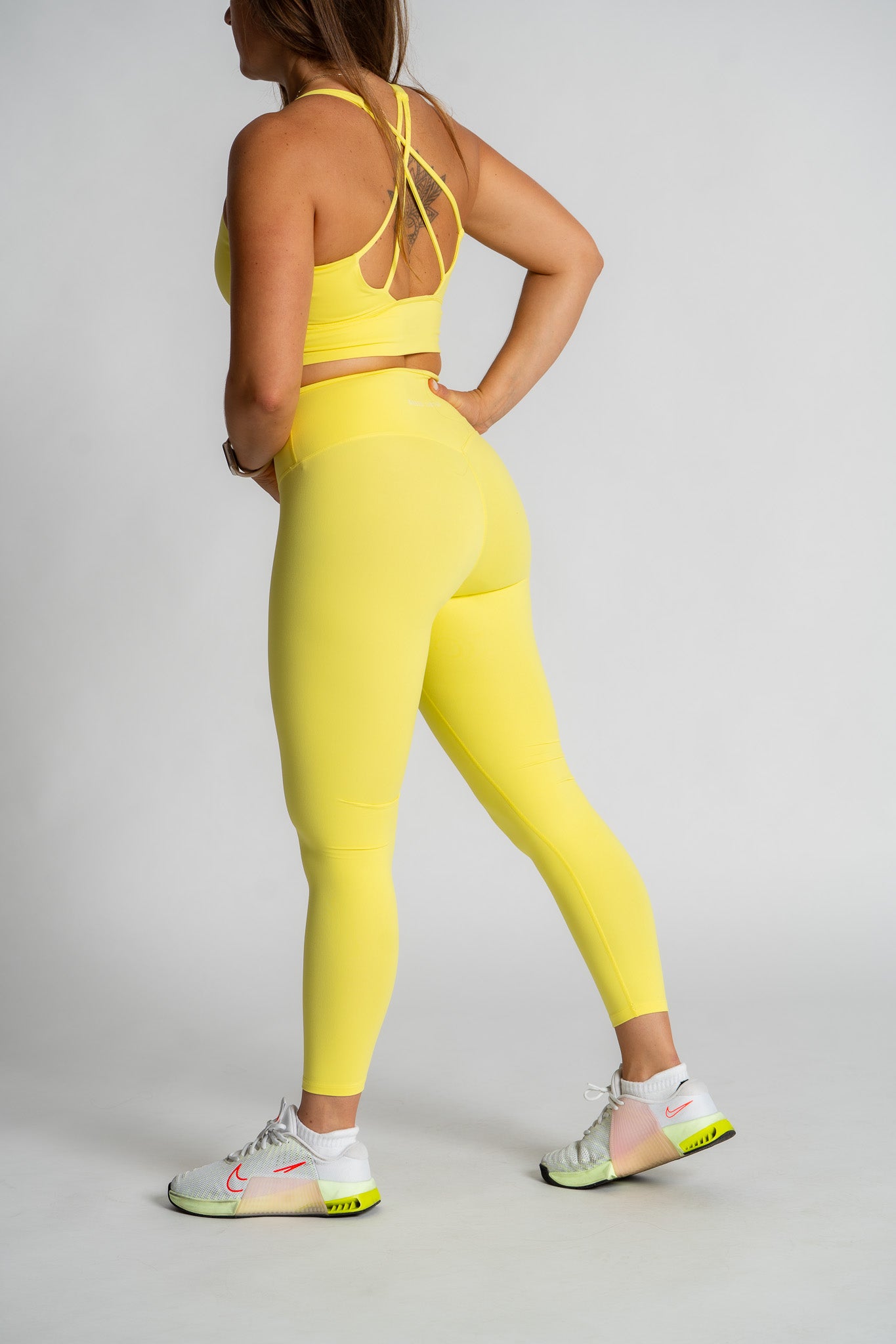 Julie leggings : Mid-Waist Activewear Leggings