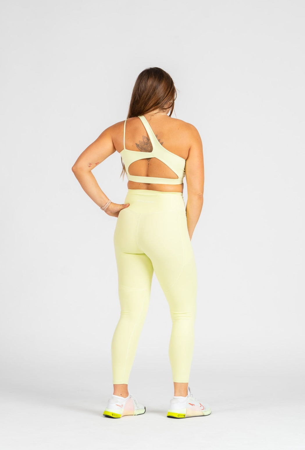Milla leggings : Mid-Waist Activewear Leggings